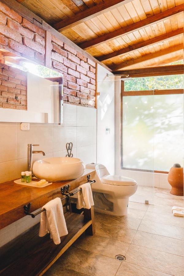Piripe Wellness Lodge Pacto Exterior foto